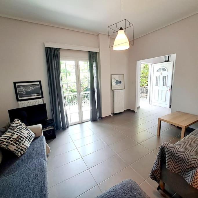 20' From The Airport,20' From The Center Of Apartment Athen